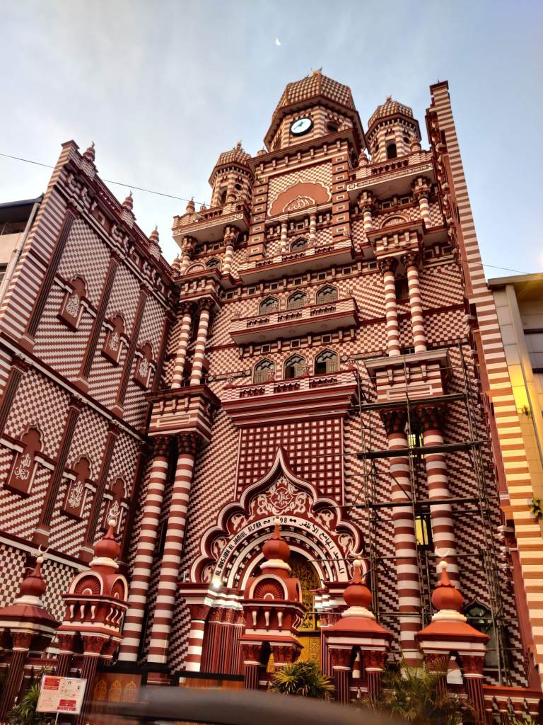 Jami Ul-Alfar Mosque